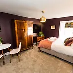 Skeldale House 'all Creatures Great & Small' Luxury & In Askrigg, Yorkshire Dales