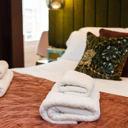 Skeldale House 'all Creatures Great & Small' By Maison Parfaite - Luxury & In Askrigg, Yorkshire Dales 3* Askrigg