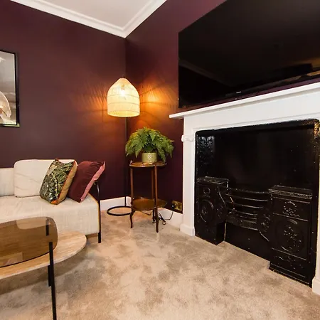 Skeldale House 'all Creatures Great & Small' By Maison Parfaite - Luxury & In Askrigg, Yorkshire Dales Aparthotel Askrigg