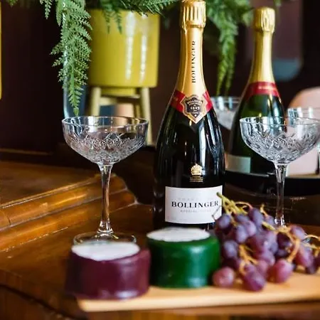 Skeldale House 'all Creatures Great & Small' Luxury & In Askrigg, Yorkshire Dales Apart Otel