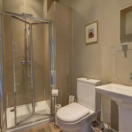 Skeldale House 'all Creatures Great & Small' Luxury & In Askrigg, Yorkshire Dales Askrigg