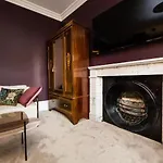 Skeldale House 'all Creatures Great & Small' Luxury & In Askrigg, Yorkshire Dales