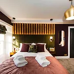 Skeldale House 'all Creatures Great & Small' Luxury & In Askrigg, Yorkshire Dales Askrigg