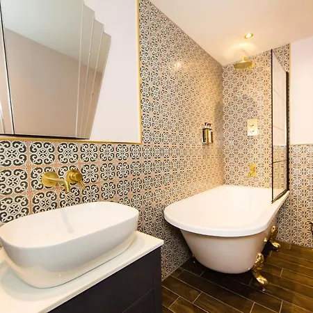 Skeldale House 'all Creatures Great & Small' Luxury & In Askrigg, Yorkshire Dales شقة فندقية