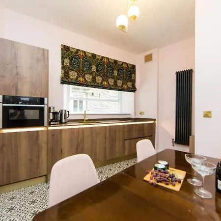 Skeldale House 'all Creatures Great & Small' Luxury & In Askrigg, Yorkshire Dales Hotel apartamentowy 4*